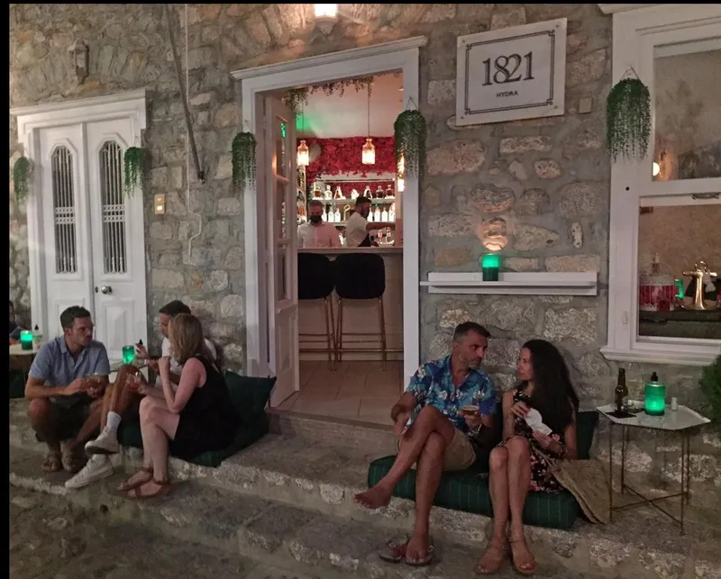 1821 Hydra Bar