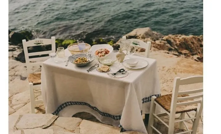 Pefkaki Taverna