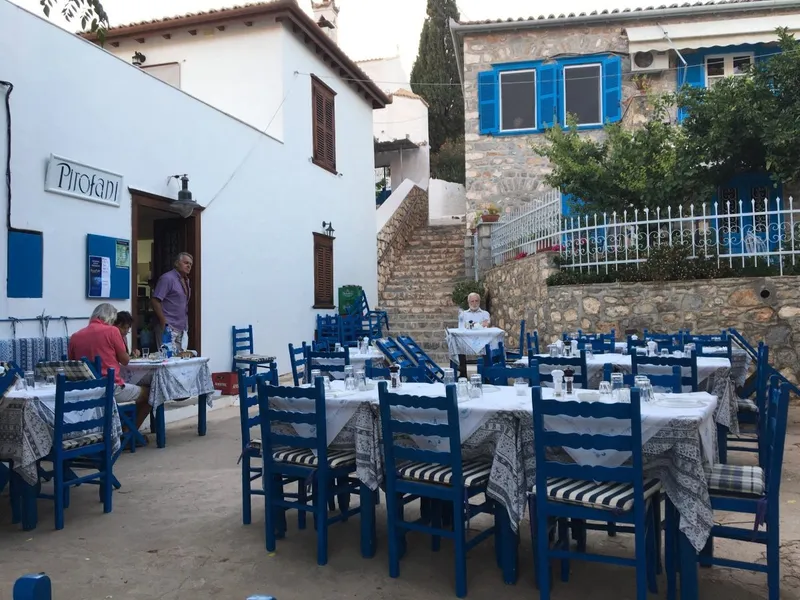 Pirofani Taverna