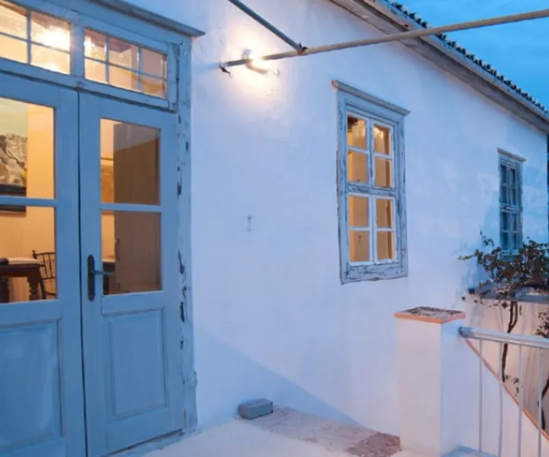 Tetsis Home & Studio