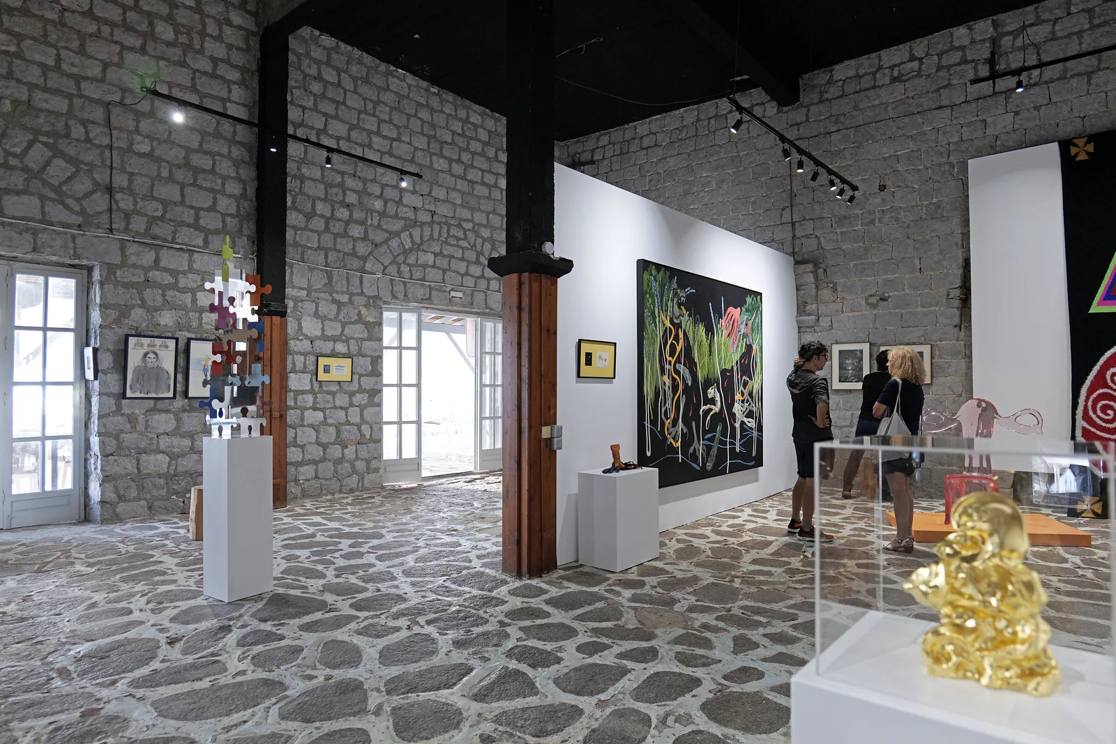Inne i galleriet